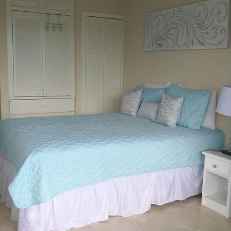 Lantana Barbados Condos Saint James Luaran gambar