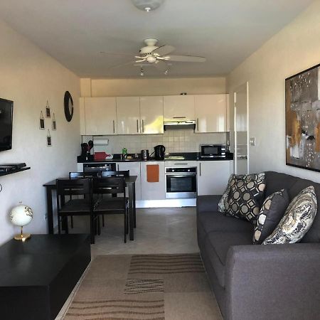 Lantana Barbados Condos Saint James Luaran gambar