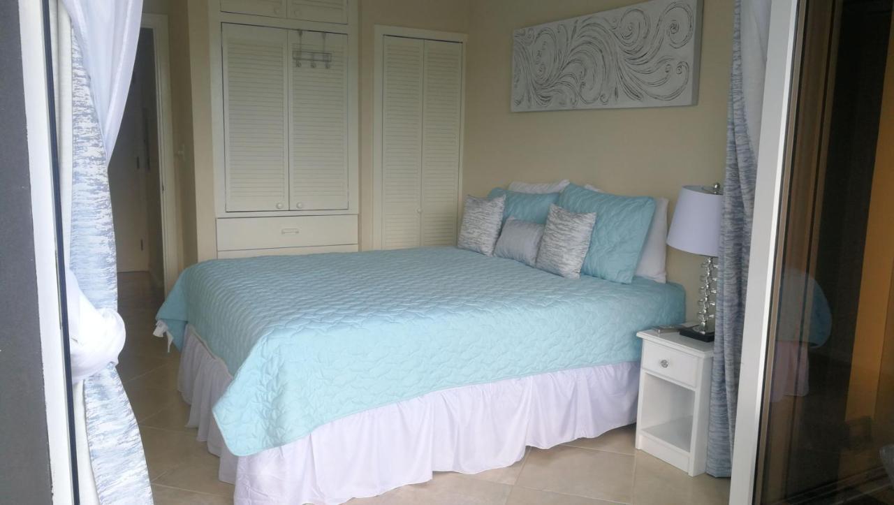 Lantana Barbados Condos Saint James Luaran gambar
